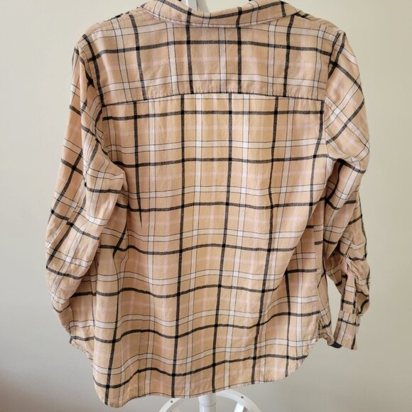 Tommy Hilfiger button top - Picture 2 of 6